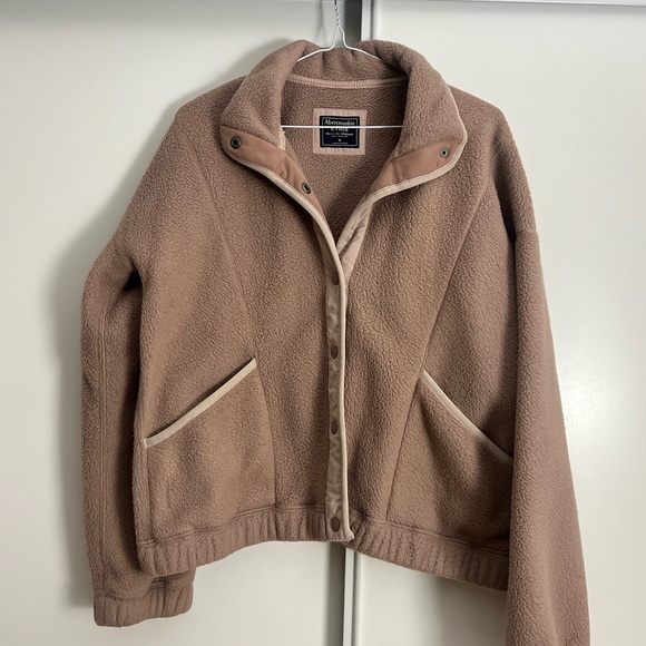 Abercrombie & Fitch Jackets & Blazers - Abercrombie & Fitch Pink Teddy Jacket